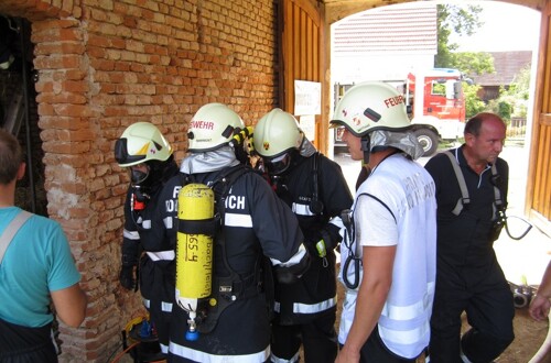 Strohlagerbrand in Kotezicken