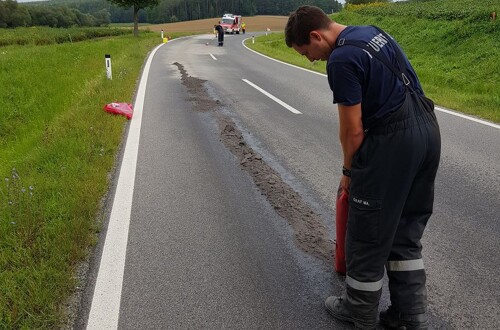 350 Meter Ölspur in Rohrbach